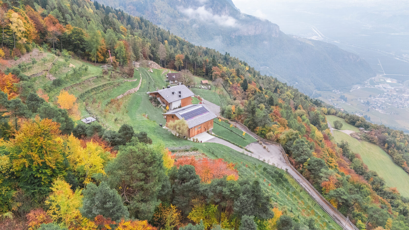 julian-ref-kohlbrenner-drohne-1 Kohlbrennerhof aus der Luft — Drohnenaufnahme von Julian Geiser